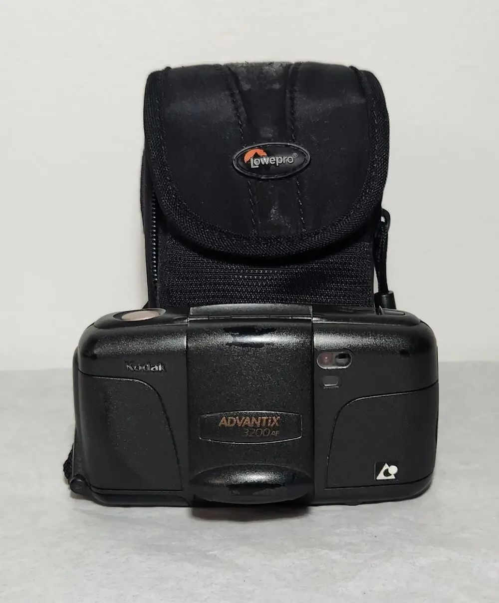 Kodak Advantix 3200 AF Vintage Tested Film Camera With Bag Pre-owned